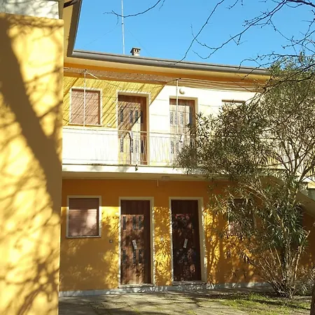 펜션 Ketty 로솔리나